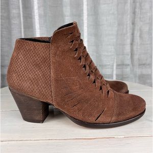 500upt Free People brown suede heel booties women’s size 38
